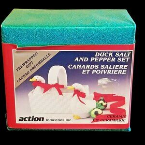 Duck Salt Pepper Ceramic White Woven Basket Vintage Korea New 1987 Action Indus